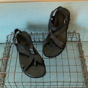 Gently Worn KEEN Alman Ankle Sandals